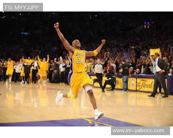 十年前的今天科比撰文告别篮球生涯感谢球迷与岁月的陪伴